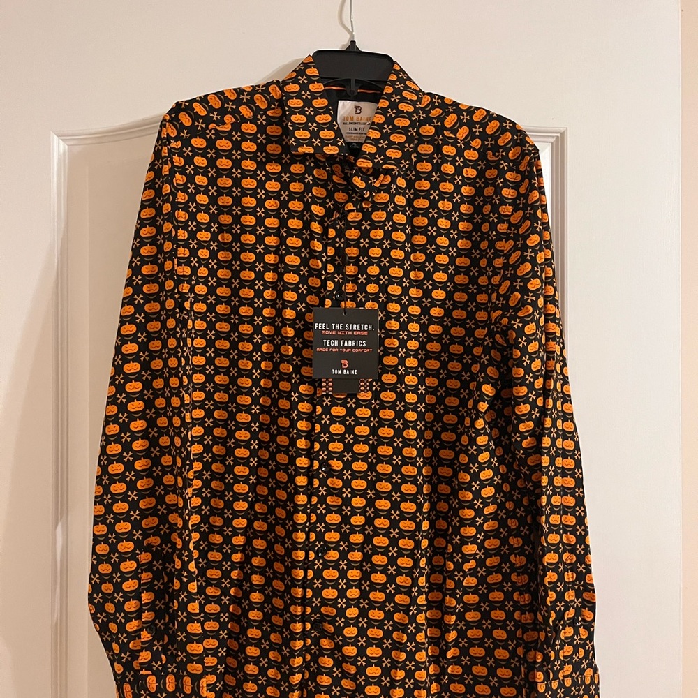 Halloween Collection Men's Black and Orange Casual Button Down Shirt